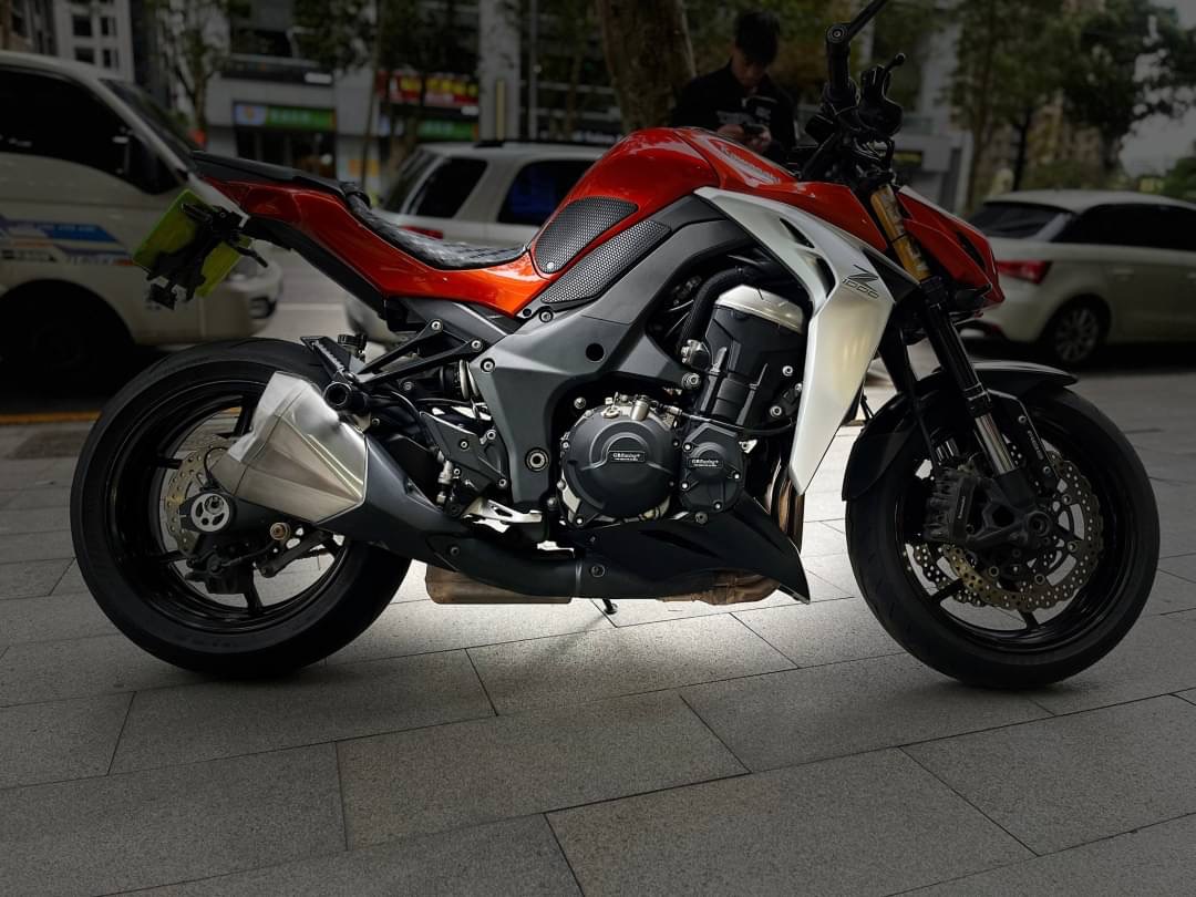 KAWASAKI Z1000 - 中古/二手車出售中 GBRacing引擎護蓋 巴風特端子鏡 小資族二手重機買賣 | 小資族二手重機買賣