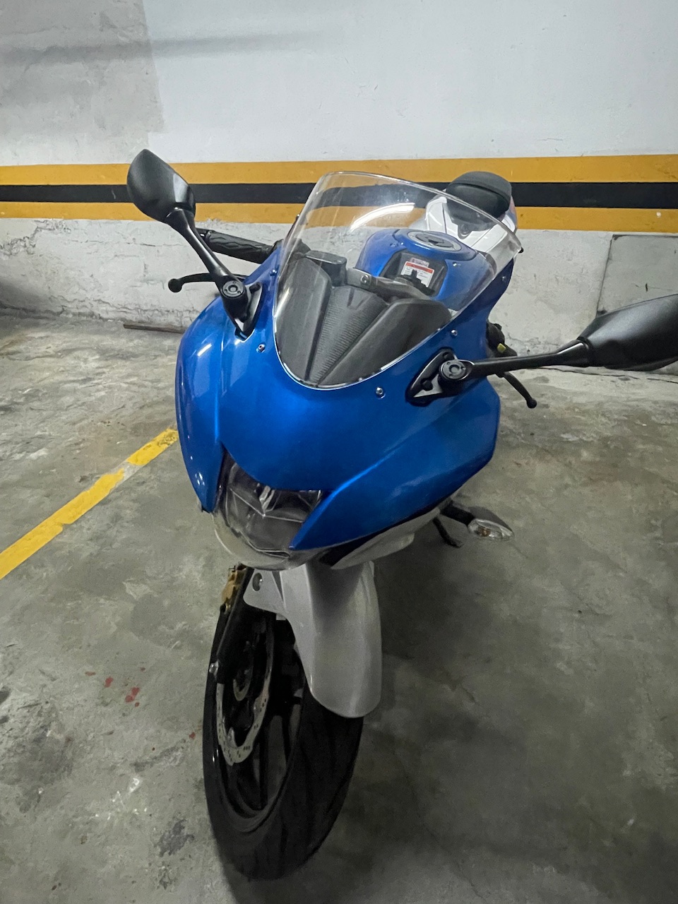 【個人自售】台鈴 小阿魯 - 「Webike-摩托車市」 賣代步SUZUKI 台鈴 GXS-R150 跑車版小阿魯 150 ABS 2021年 免鑰匙版 LED頭燈全車原廠無改裝，極少騎里程僅145，超級好發好騎，有興趣的朋友，這台可以考慮喔～