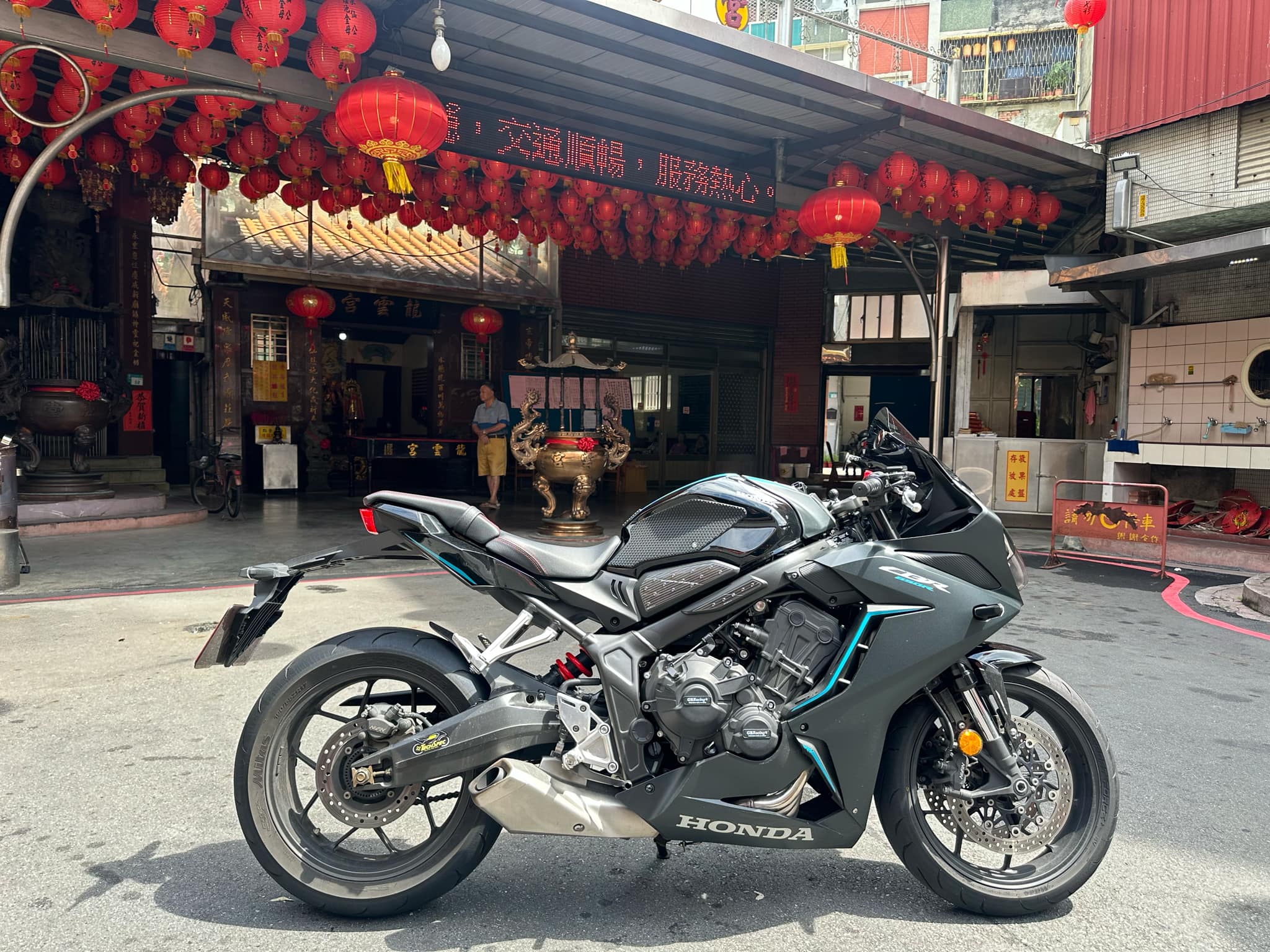 HONDA CBR650R - 中古/二手車出售中 (爵士啊彥)2022年 HONDA CBR650R 台本車 | 個人自售