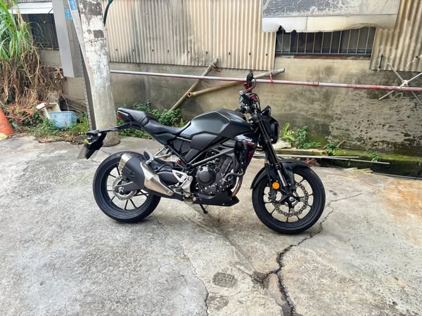 【個人自售】HONDA CB300R - 「Webike-摩托車市」 HONDA CB300R 有擋顯/滑離 台本車