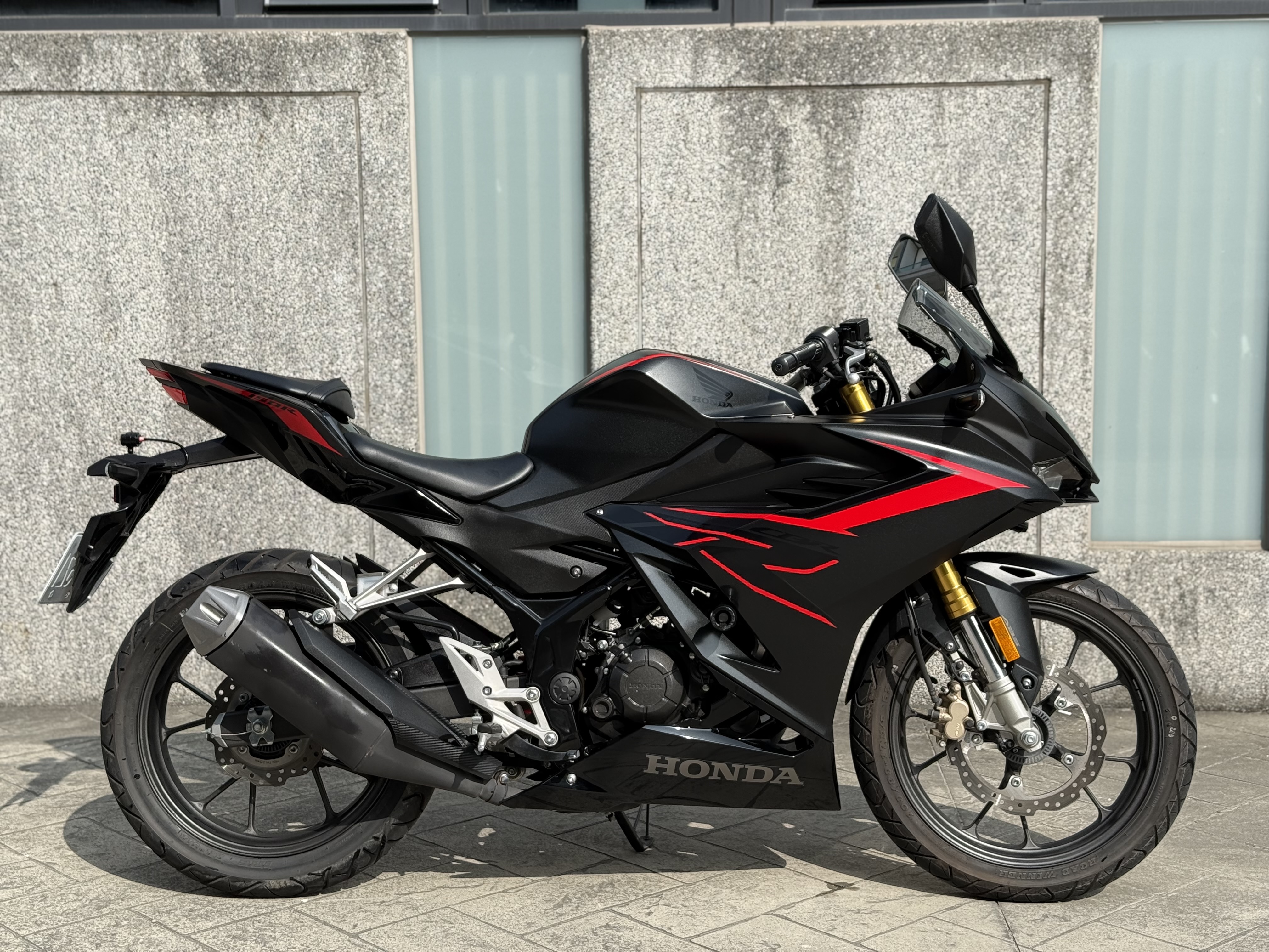 HONDA CBR150R - 中古/二手車出售中 2021 HONDA CBR150R | 個人自售