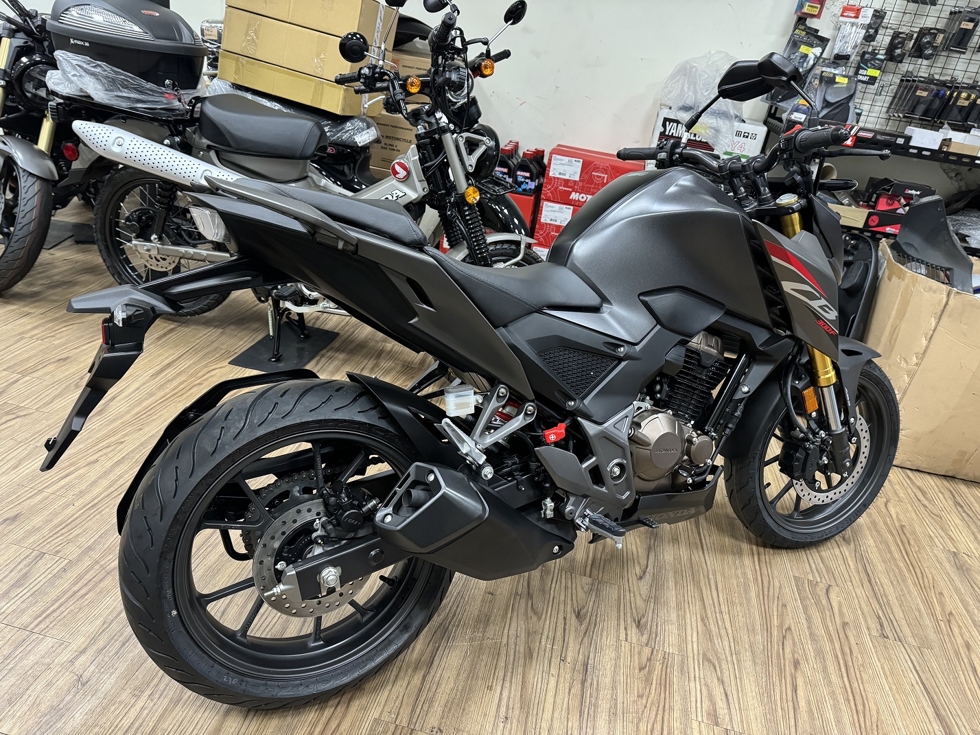 HONDA CB300F新車出售中 【新竹長龍車業】HONDA 本田 全新 CB300F 特價 | 新竹長龍車業行