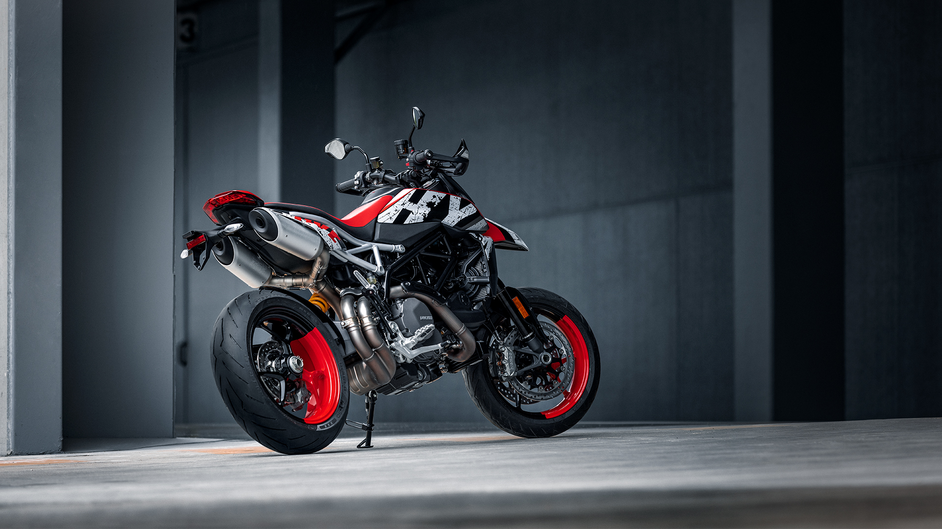 DUCATI HYPERMOTARD 950新車出售中 『敏傑康妮』Ducati Hypermotard 950 RVE 現車現領 零利率60期 價格依內容為主 | 敏傑車業資深銷售專員 康妮 Connie