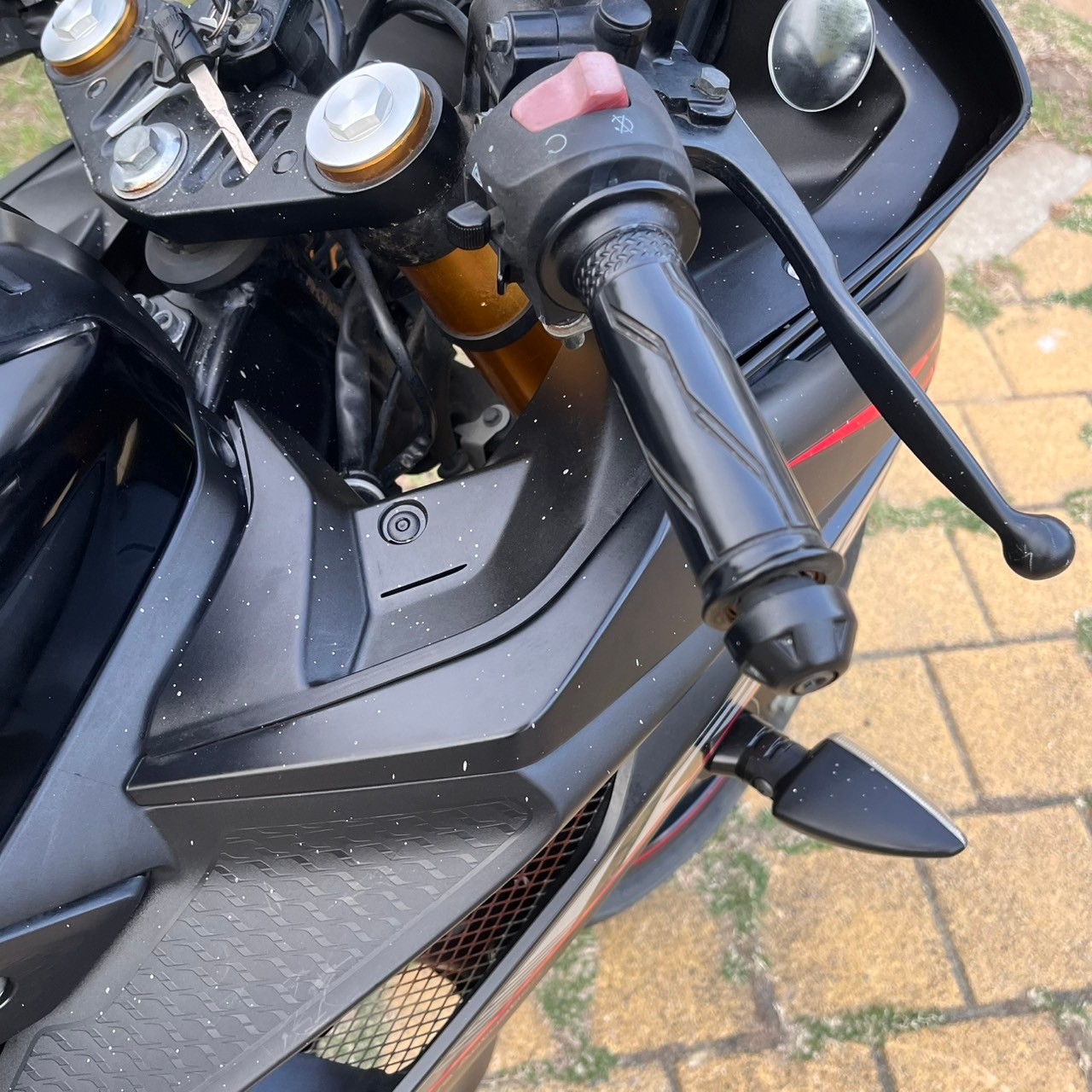 YAMAHA YZF-R15 - 中古/二手車出售中 2019 山葉 R15V3倒叉(無ABS) #5529 | 貳輪嶼中古機車專賣-台南店