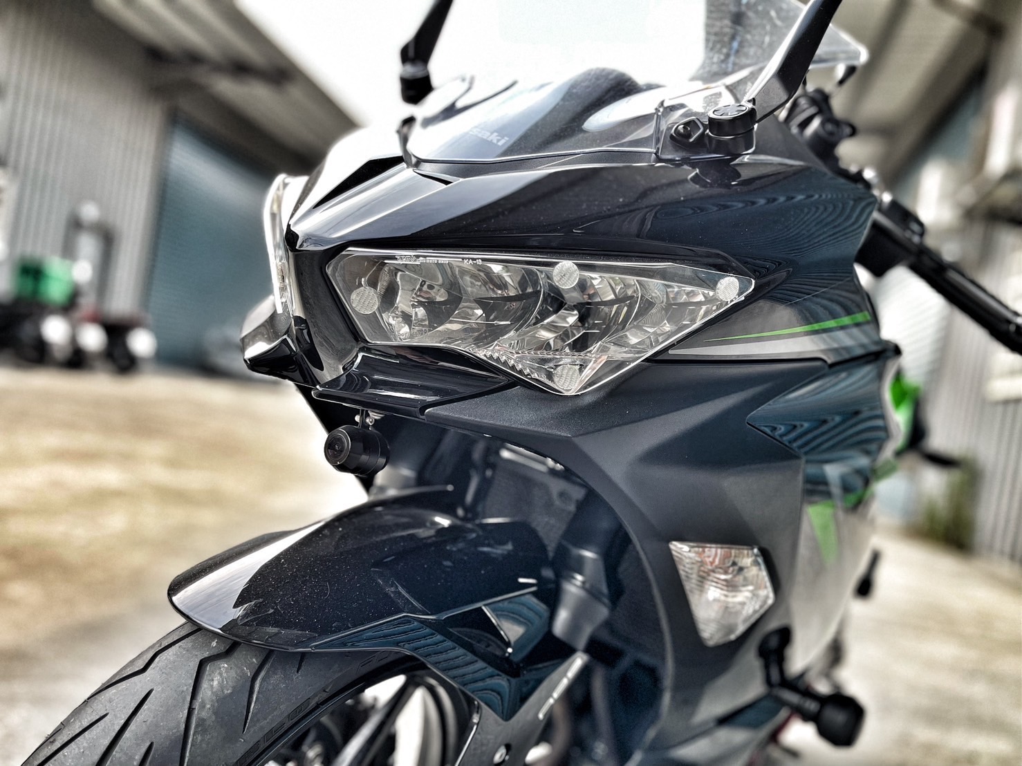 KAWASAKI NINJA400 - 中古/二手車出售中 降車身套件 WH!Z腳踏後移 行車記錄器 小資族二手重機買賣 | 小資族二手重機買賣