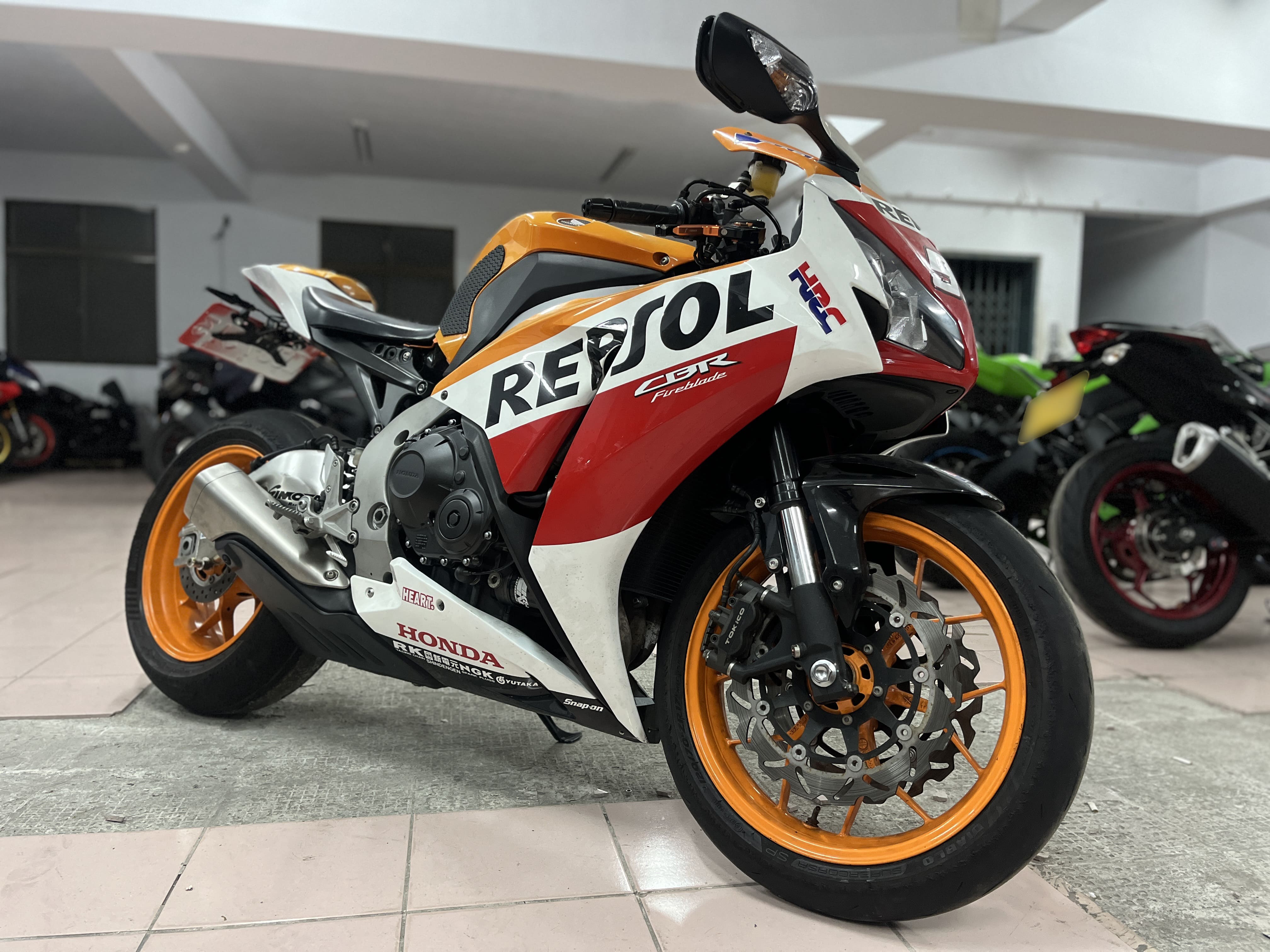 HONDA CBR1000RR - 中古/二手車出售中 2013年 HONDA CBR1000RR/0元交車/分期貸款/車換車/線上賞車/到府交車 | 翊帆國際重車