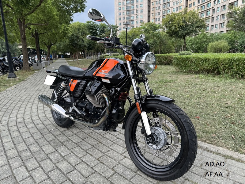 MOTO GUZZI V7 MOTO GUZZI V7 - 中古/二手車出售中 【新竹長龍車業】MOTO GUZZI V7 | 新竹長龍車業行