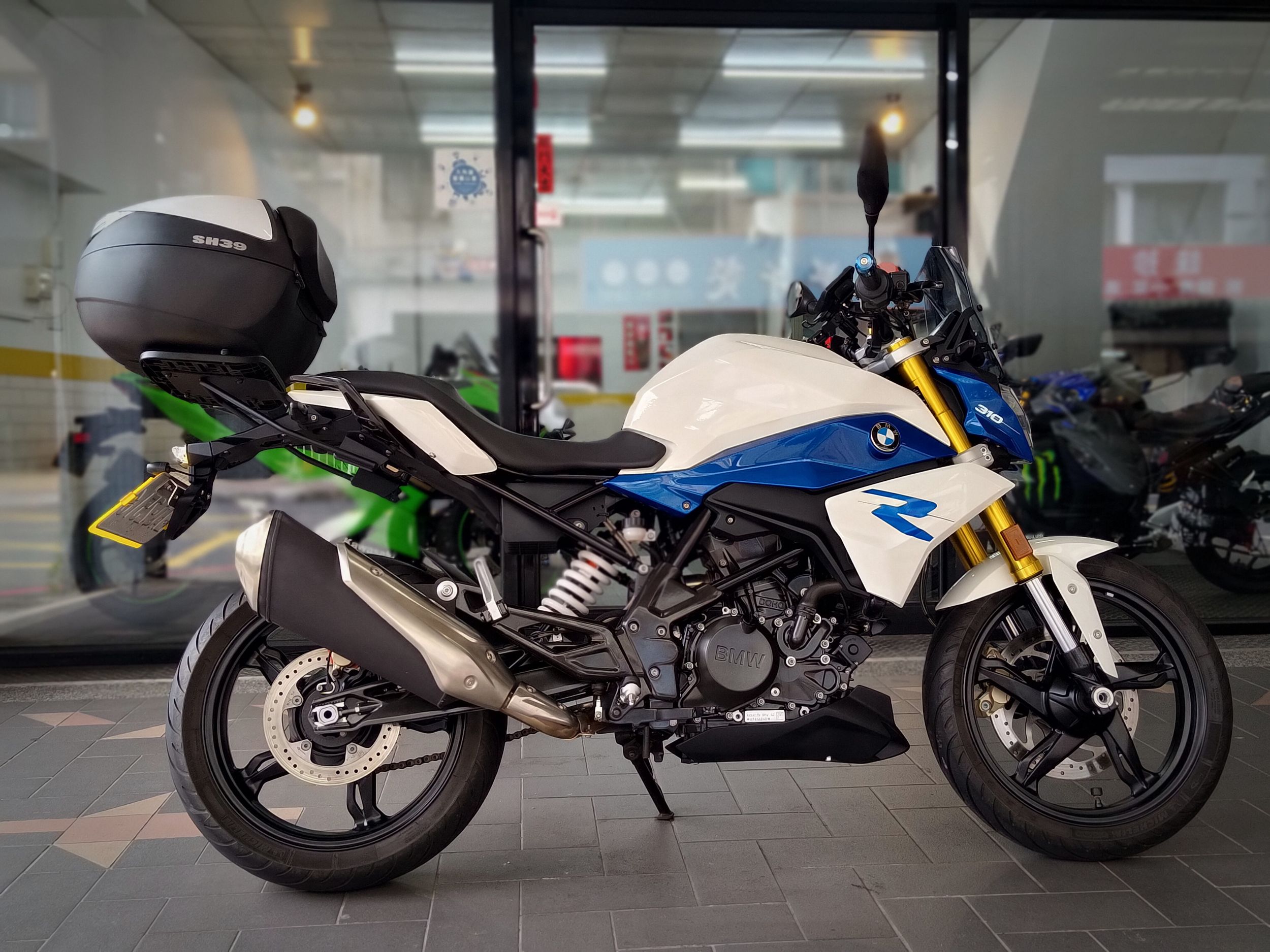 【成蘆進口摩托車】BMW G310GS - 「Webike-摩托車市」 G310R ABS 總代理一手車，只跑8065km，原漆完美無傷如新車般