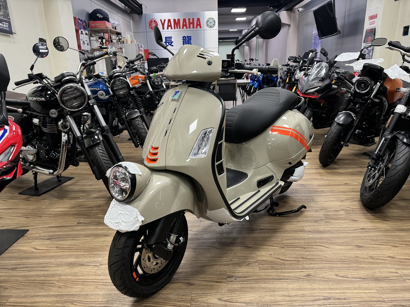 VESPA GTV300ie新車出售中 【新竹長龍車業】Vespa 偉士牌 GTV 300 | 新竹長龍車業行