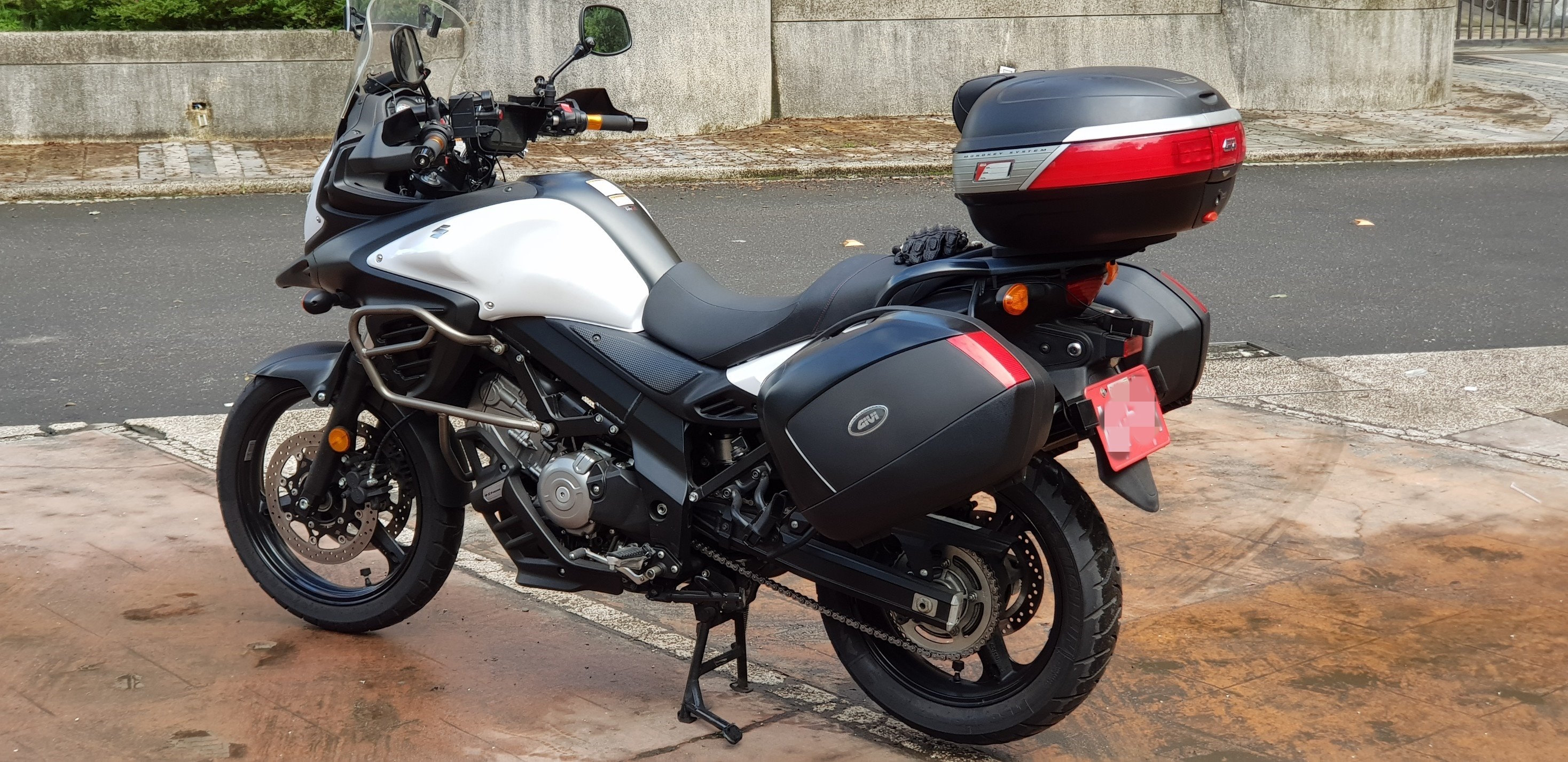 SUZUKI V-STROM 650 (DL650) - 中古/二手車出售中 (自售) Suzuki DL650 V-STROM 2021年 | 個人自售