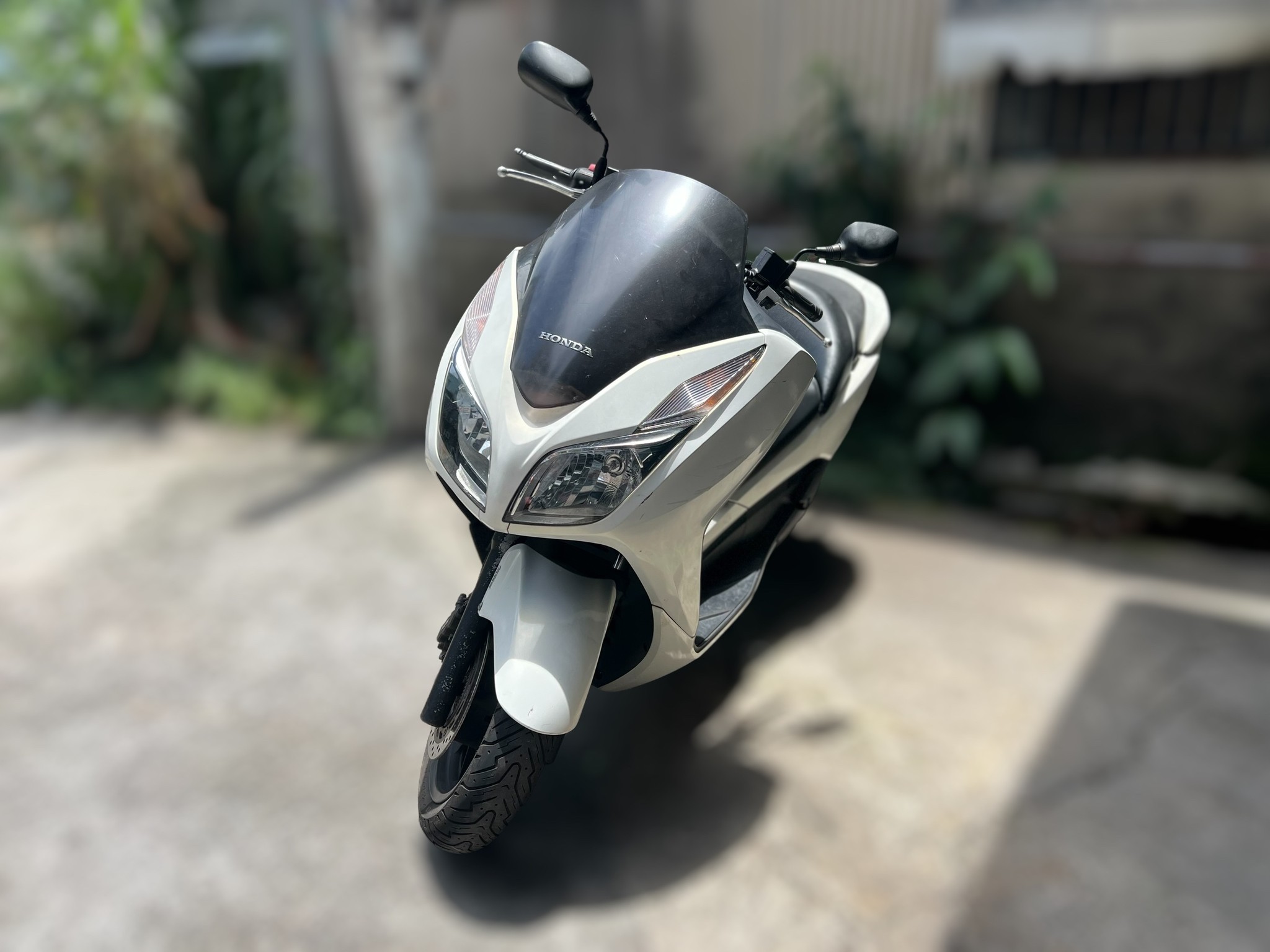 HONDA FORZA 300 - 中古/二手車出售中 HONDA FORZA300 ABS (NSS300)台本公司車 協助分期、託運、換車補貼、代償結清 Line ID:@q0984380388 | 小菜輕重機