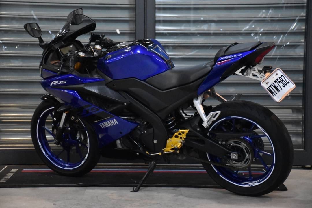 YAMAHA YZF-R15 - 中古/二手車出售中 2018/19短牌架、腳踏後移 小資族二手重機買賣 | 小資族二手重機買賣