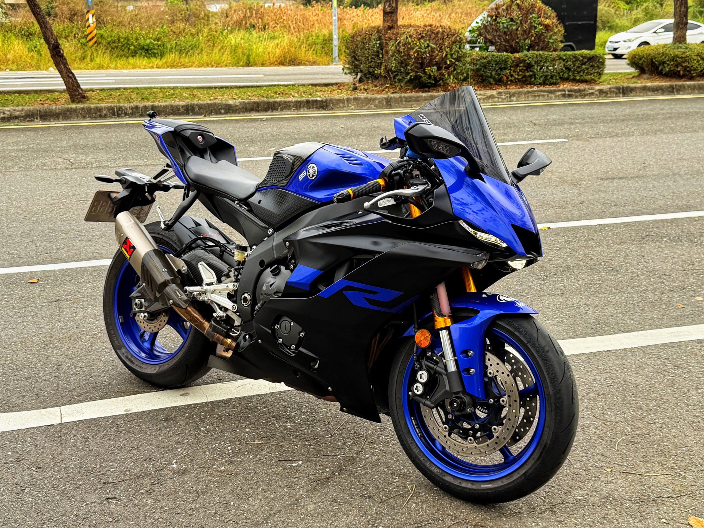 Yamaha R6 0 100null