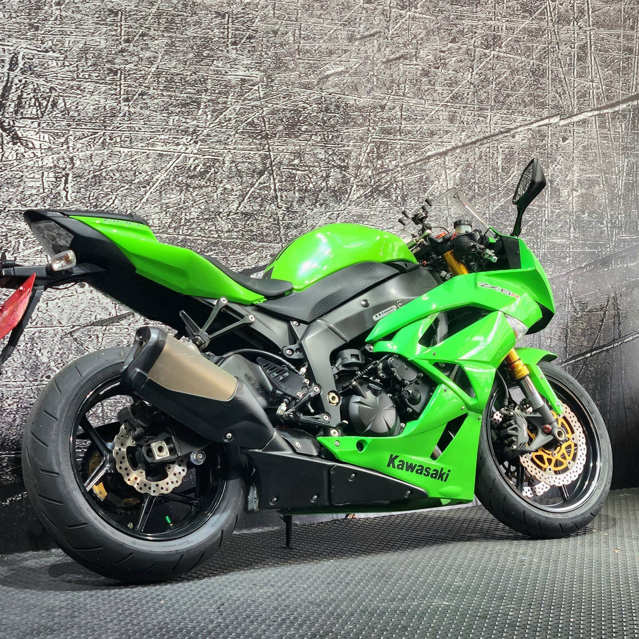 KAWASAKI NINJA ZX-6R - 中古/二手車出售中 2014年 KAWASAKI ZX-6R/0元交車/分期貸款/車換車/線上賞車/到府交車 | 翊帆國際重車