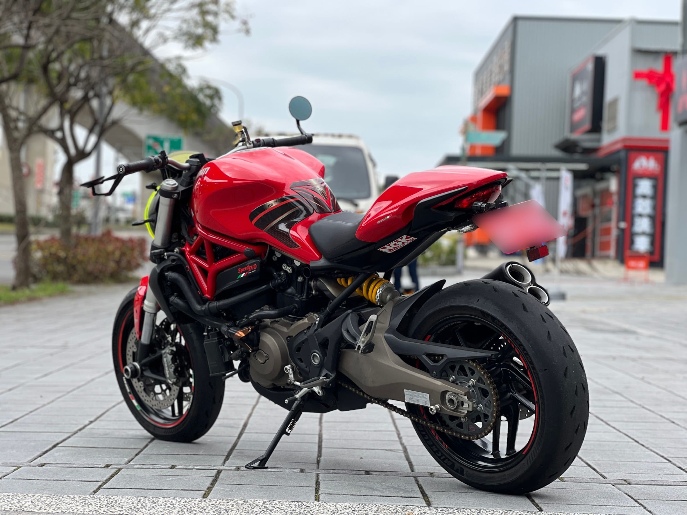 DUCATI MONSTER821 - 中古/二手車出售中 2015年 DUCATI Monster821/0元交車/分期貸款/車換車/線上賞車/到府交車 | 翊帆國際重車