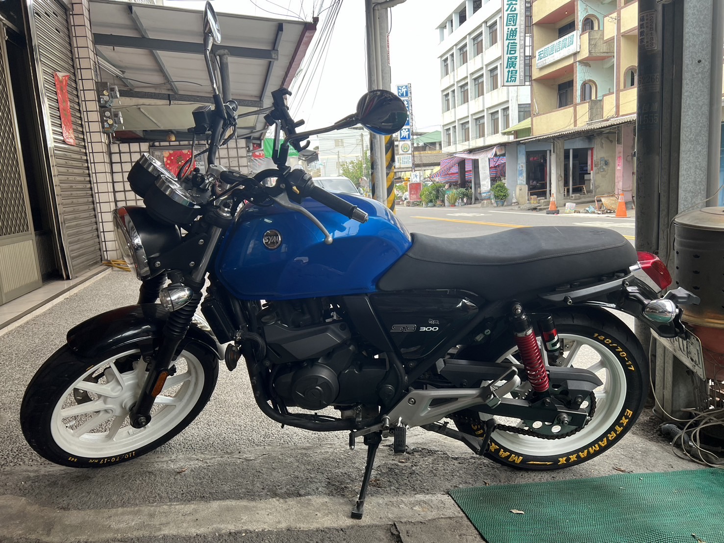 【個人自售】三陽 SB300 - 「Webike-摩托車市」 三陽SB300大型黃牌重機