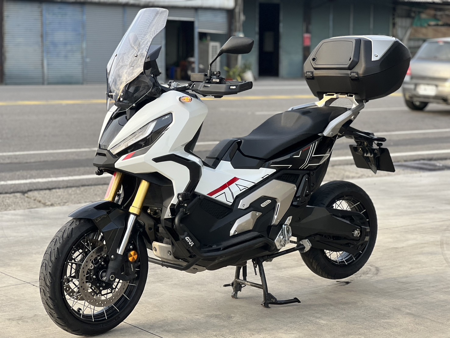 【YSP 建興車業】HONDA X-ADV - 「Webike-摩托車市」 X-ADV750(霧燈 保桿）