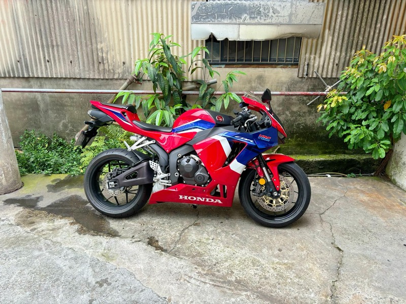 HONDA CBR600RR - 中古/二手車出售中 HONDA CBR600RR | 個人自售