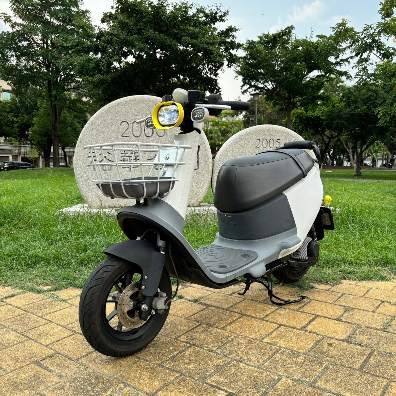 Gogoro viva - 中古/二手車出售中 2019 GOGORO VIVA KEYLESS #1603 現況販售 | 貳輪嶼中古機車專賣-台南店