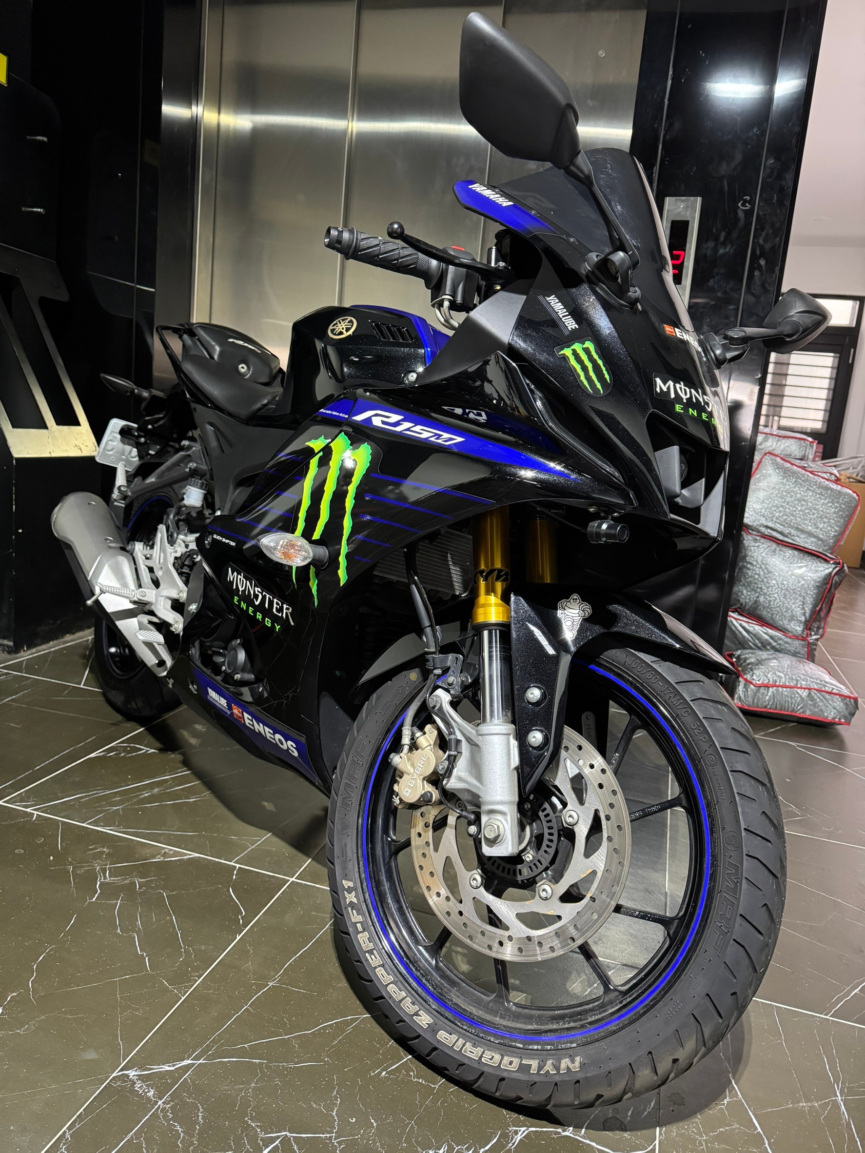 YAMAHA YZF-R15 - 中古/二手車出售中 2022 YAMAHA R15M 特仕版 跑少車美 | 個人自售