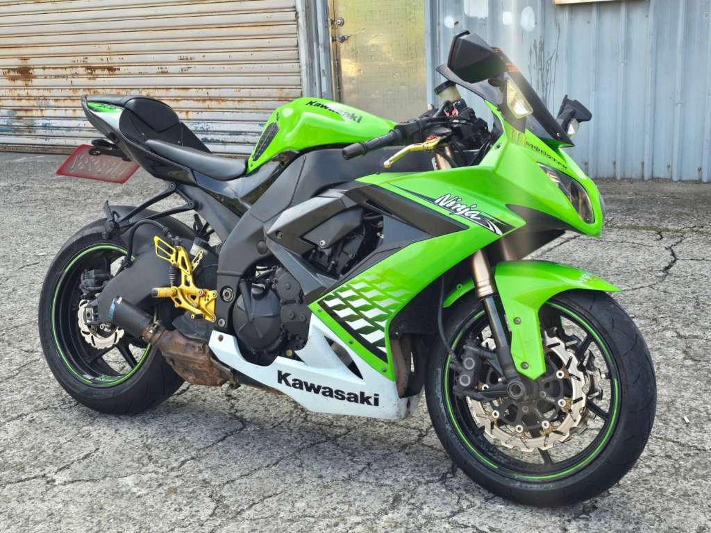 KAWASAKI NINJA ZX-10R - 中古/二手車出售中 [出售] 2010年 KAWASAKI ZX10R 原廠殼 | 老爹重機