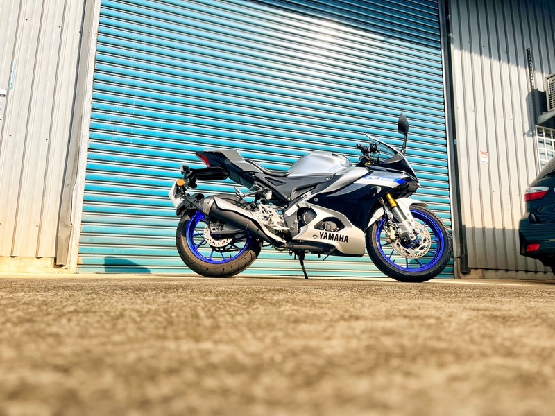 YAMAHA YZF-R15 - 中古/二手車出售中 R15v4m 里程保證 準新車 小資族二手重機買賣 | 小資族二手重機買賣