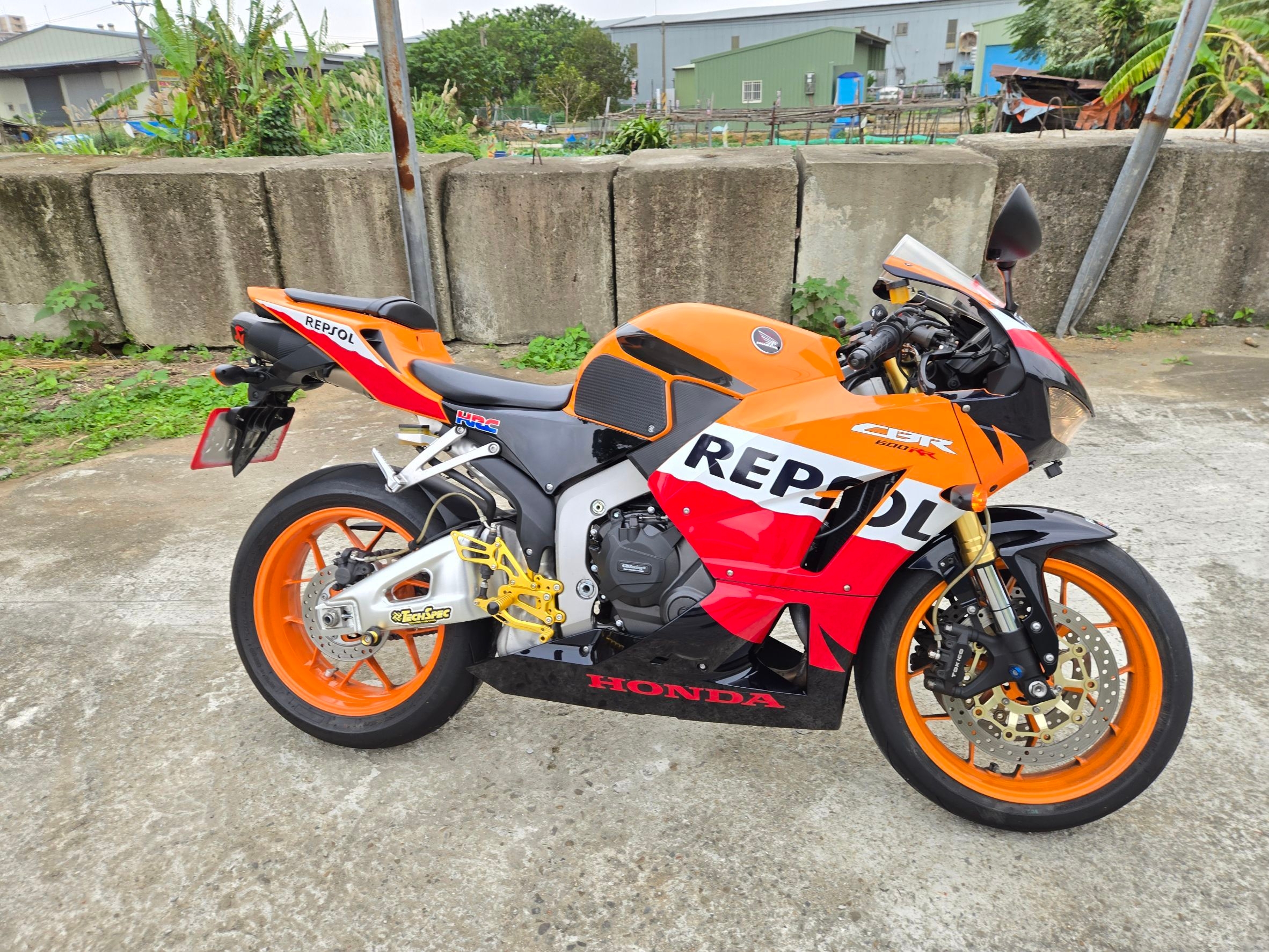 HONDA CBR600RR - 中古/二手車出售中 售-HONDA CBR600RR | 個人自售