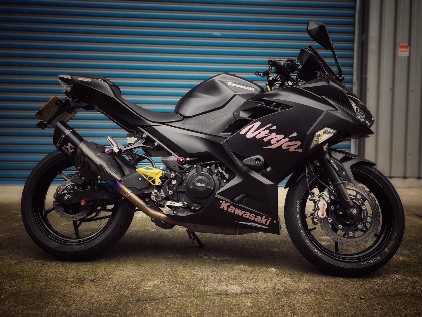 KAWASAKI NINJA400 - 中古/二手車出售中 Ninja400 改裝排氣管 兩套車殼 DMV防甩頭 眾多改裝 小資族二手重機買賣 | 小資族二手重機買賣