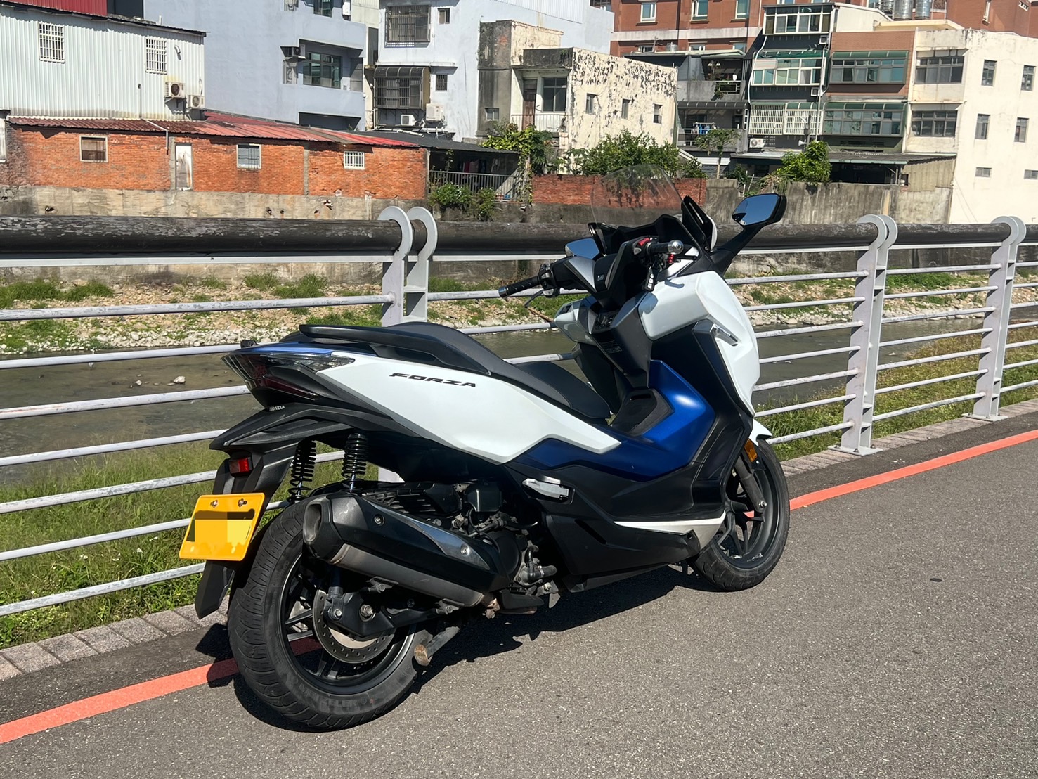 HONDA FORZA 300 - 中古/二手車出售中 2018 Honda Forza300 | Ike 孝森豪重機