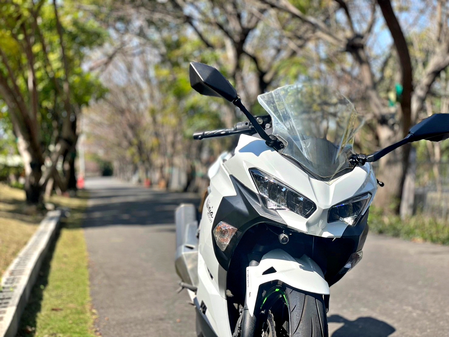 KAWASAKI NINJA400 - 中古/二手車出售中 川崎帥氣入門車 NINJA400白色 | 武士重機-阿良