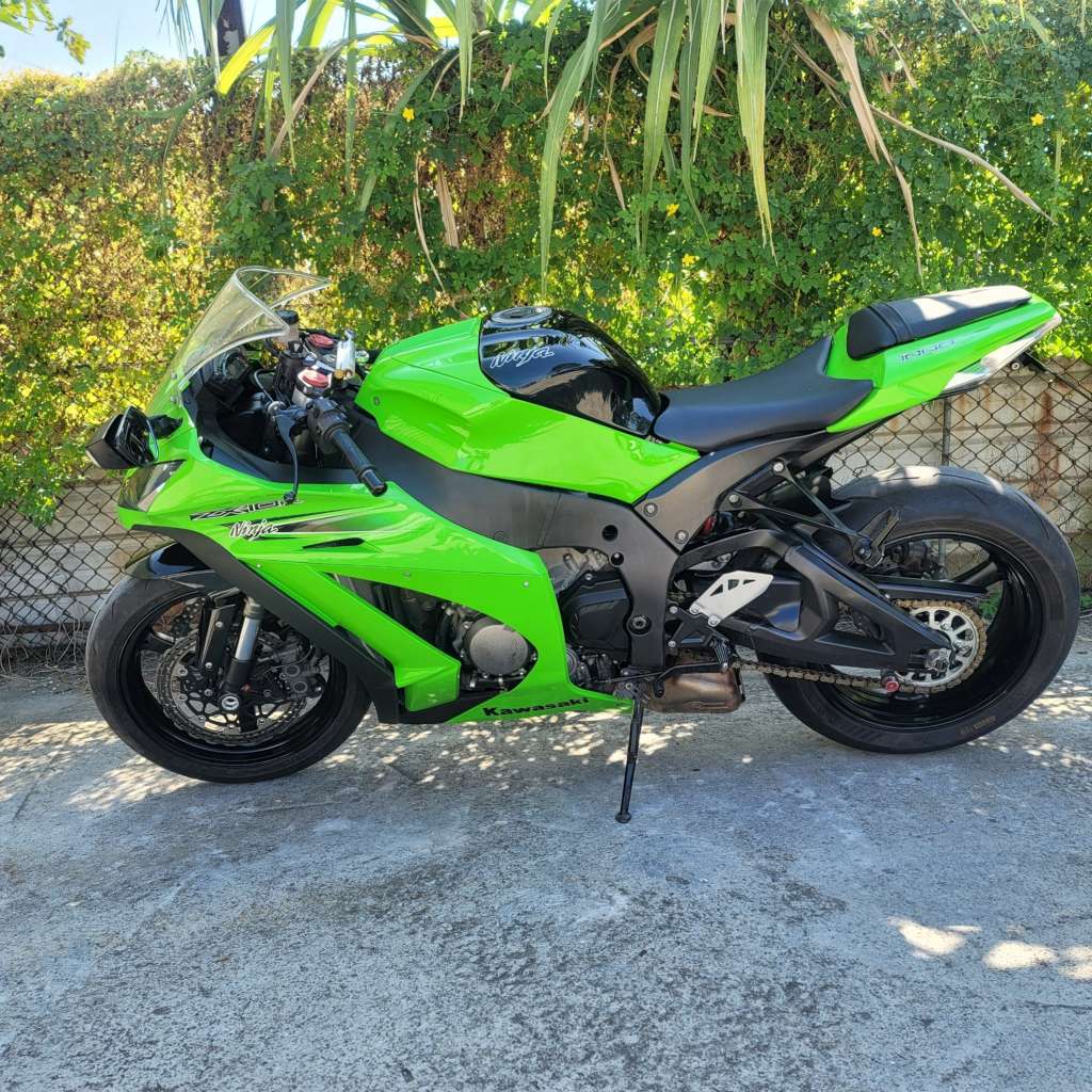 KAWASAKI NINJA ZX-10R - 中古/二手車出售中 KAWASAKI ZX10R 原廠殼 | J.C.重車