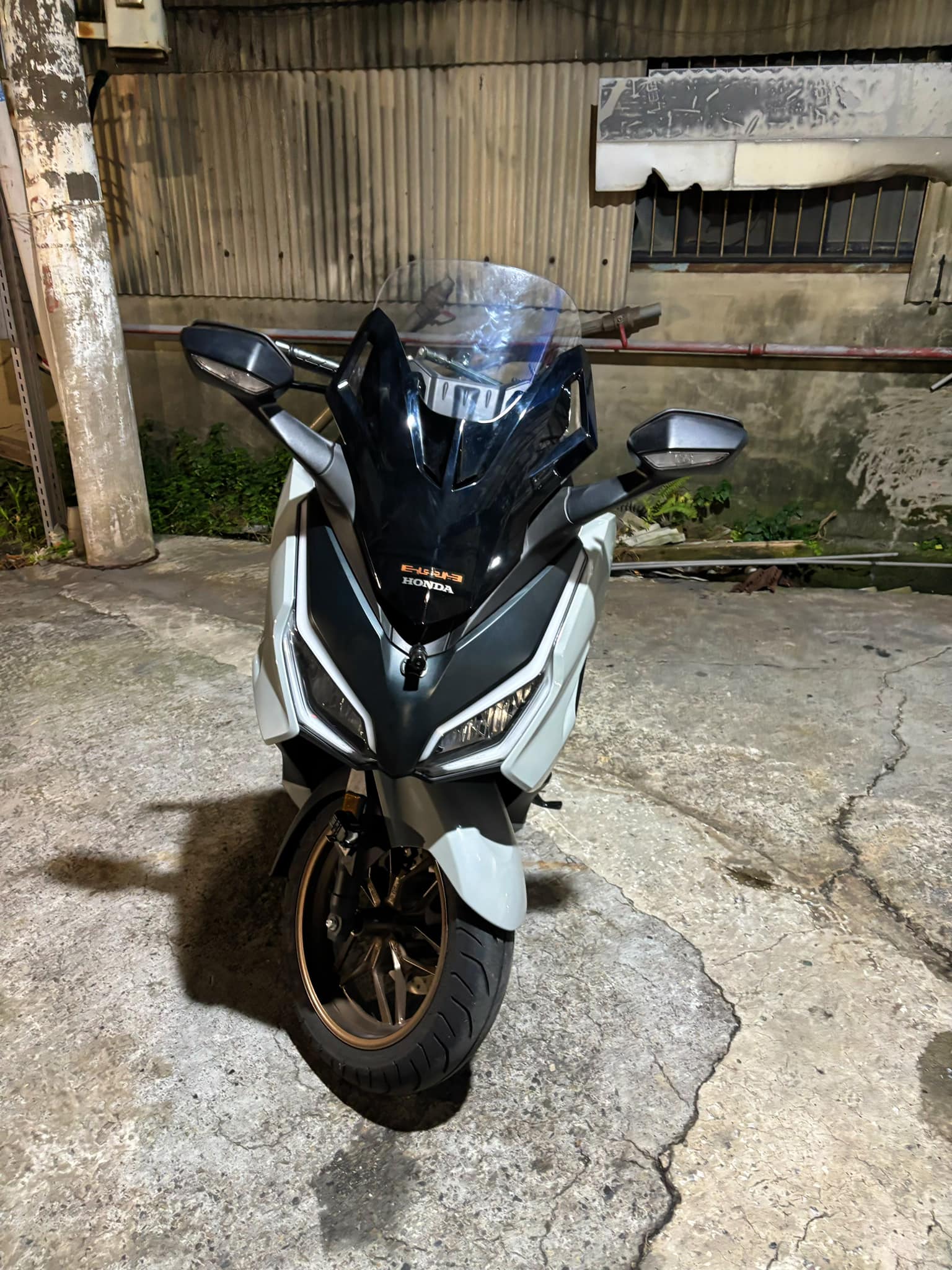 HONDA  FORZA350 台本車 - 中古/二手車出售中 HONDA FORZA350 台本車 | 個人自售