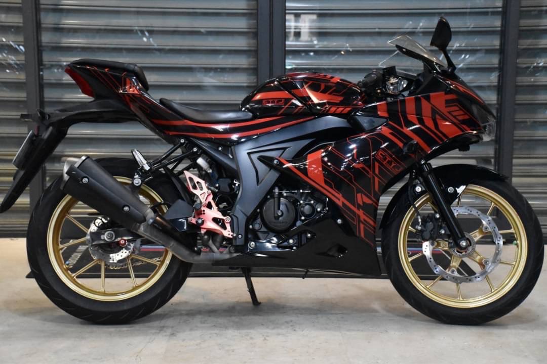 SUZUKI GSX-R150 - 中古/二手車出售中 禾倉腳踏後移 行車記錄器 小資族二手重機買賣 | 小資族二手重機買賣