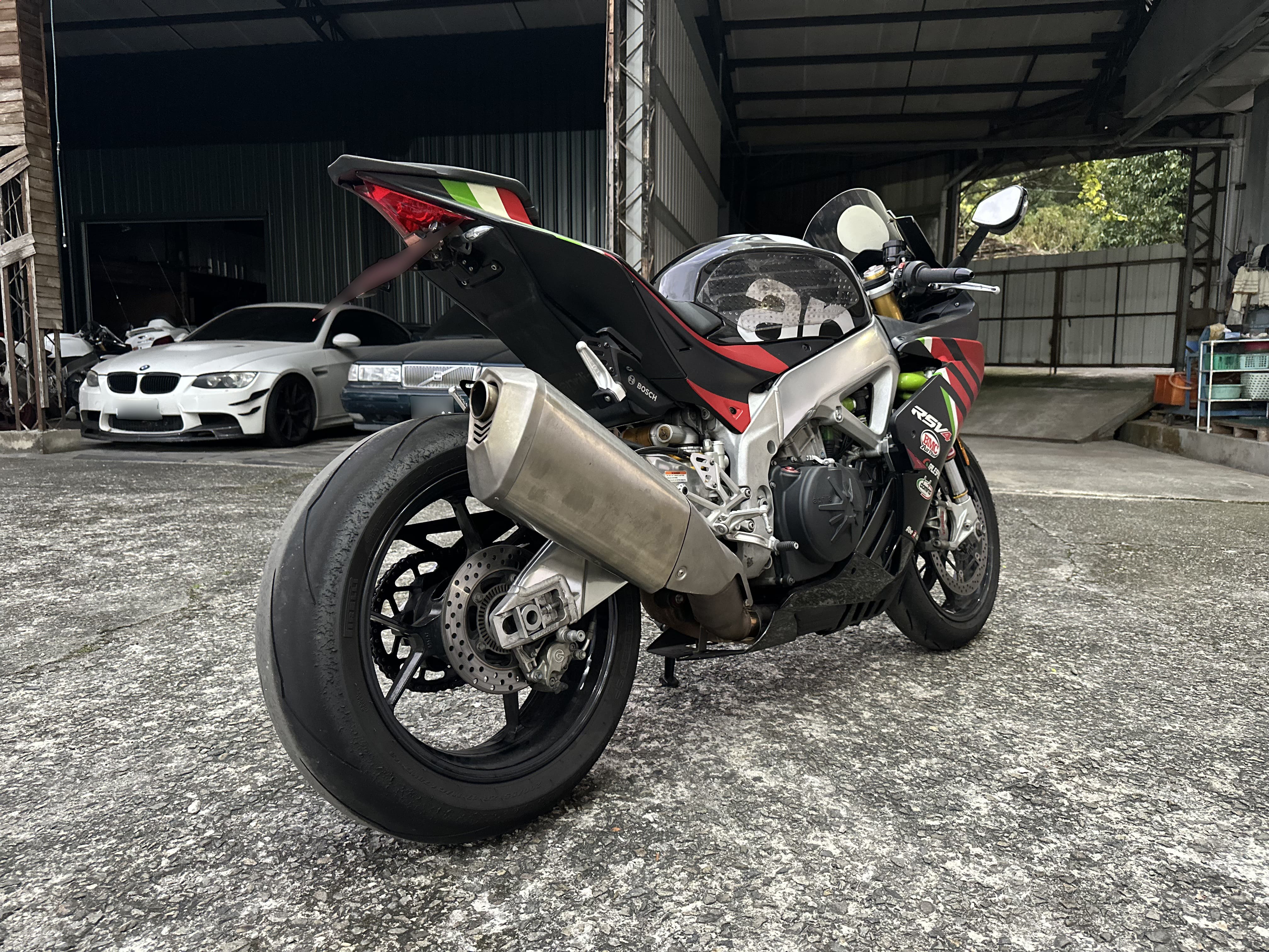 APRILIA RSV4 - 中古/二手車出售中 2017年 APRILIA RSV4/0元交車/分期貸款/車換車/線上賞車/到府交車 | 翊帆國際重車