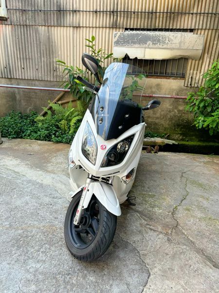 【個人自售】宏佳騰 ELITE 300 - 「Webike-摩托車市」 宏佳騰 Elite 300