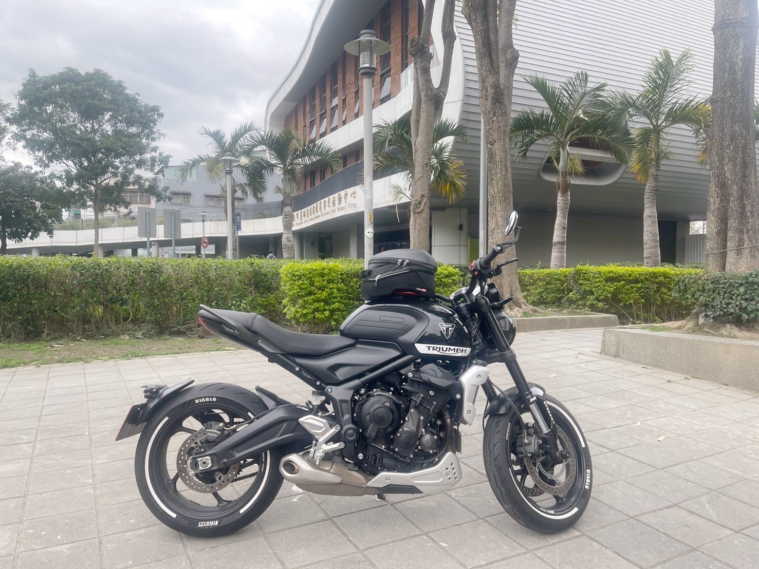 【大蔡】TRIUMPH STREET TRIPLE S(2020-) - 「Webike-摩托車市」 TRIUMPH 凱璇TRIDENT660 