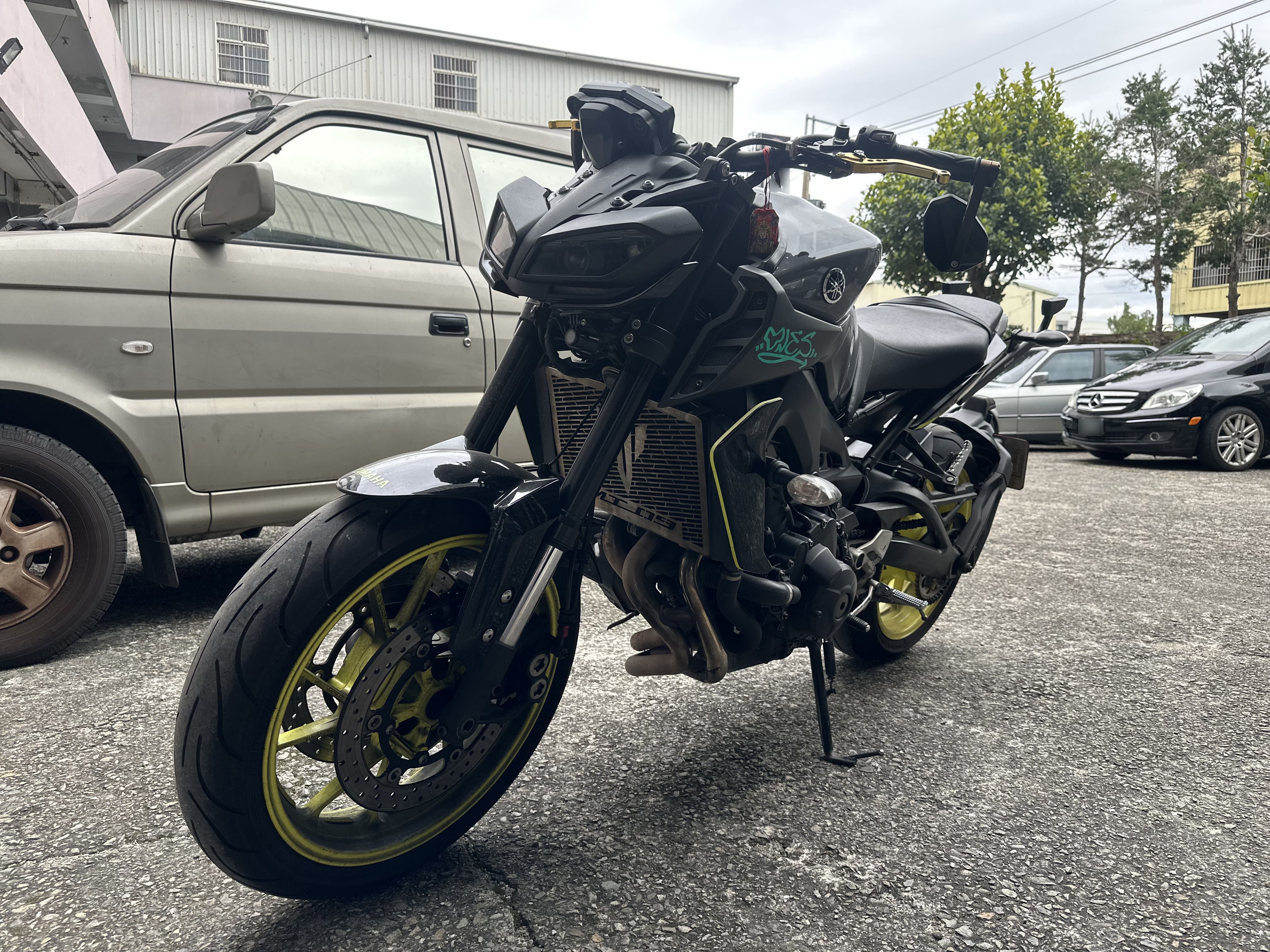 YAMAHA MT-09 - 中古/二手車出售中 2017年 YAMAHA MT-09/0元交車/分期貸款/車換車/線上賞車/到府交車 | 翊帆國際重車