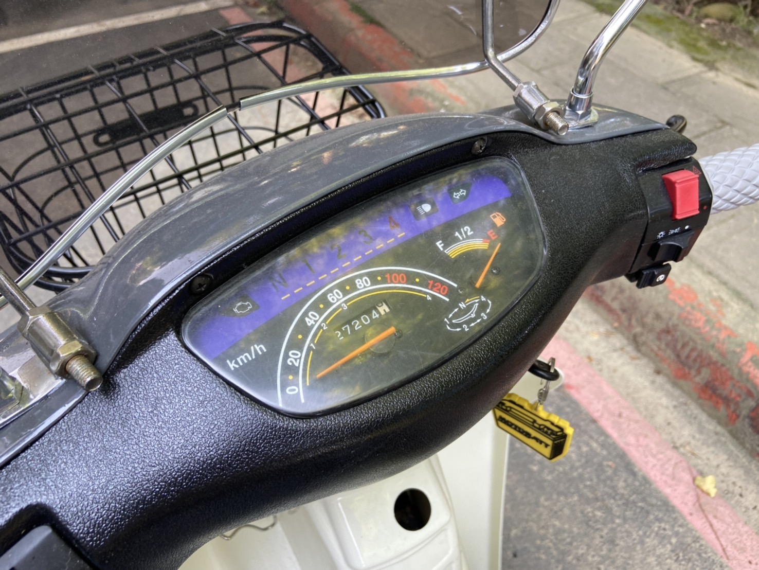 三陽 WOWOW 100 - 中古/二手車出售中 復古英倫風.4檔喷射引擎.車況佳.可試 | 立帆國際重機代銷中心