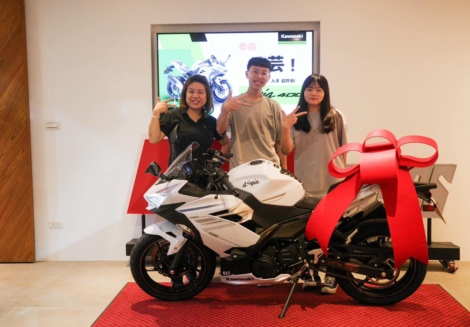 【敏傑車業資深銷售專員 康妮 Connie】KAWASAKI NINJA400 - 「Webike-摩托車市」