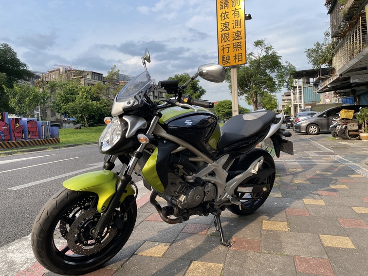 【GP重機】SUZUKI SFV650 Gladius - 「Webike-摩托車市」