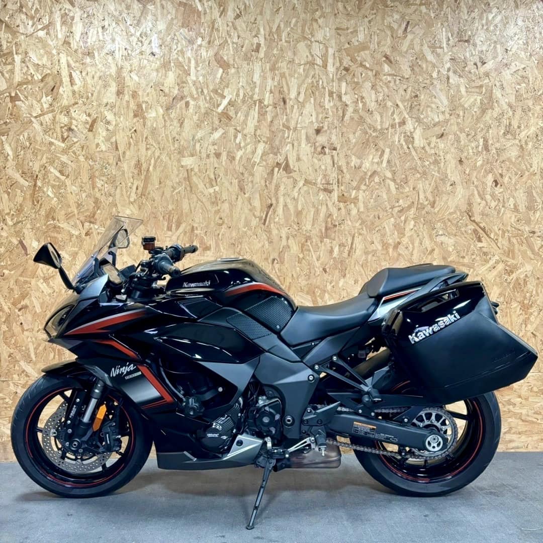 KAWASAKI NINJA1000 - 中古/二手車出售中 2021 KAWASAKI  NINJA1000 台崎車.原廠側箱［Z1000SX］ | 個人自售