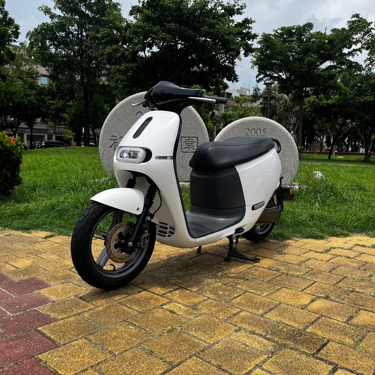 Gogoro Gogoro 2 Plus - 中古/二手車出售中 2018 GOGORO 2 PLUS #8380 現況販售 | 貳輪嶼中古機車專賣-台南店