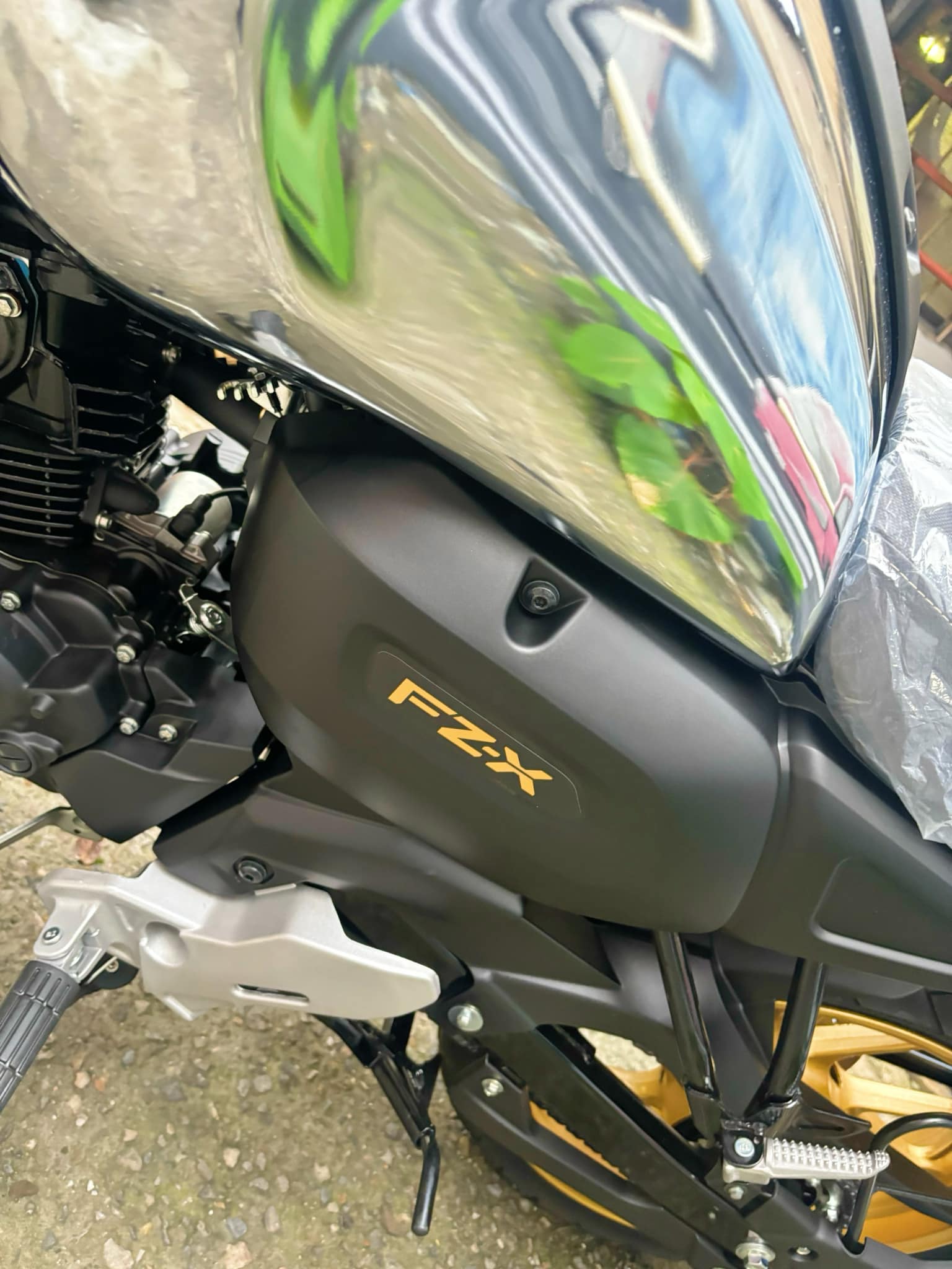 新車YAMAHA  FZX150 電鍍銀新車出售中 新車YAMAHA FZX150 電鍍銀 | 個人自售