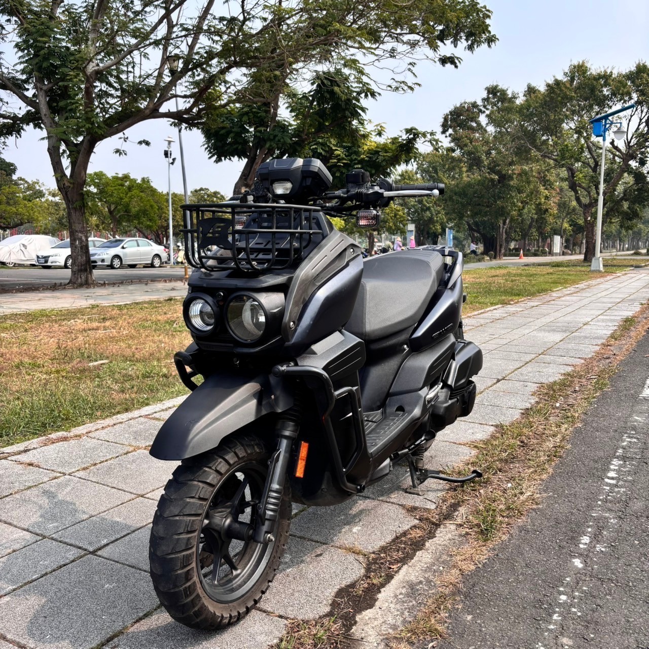 山葉 BWS 125 - 中古/二手車出售中 《高雄二手機車》2022 山葉 水冷BWS 125 #5726 #可試車/二手機車/流行車款/現況特惠快速交車 | 貳輪嶼二手機車行-高雄店/中古重機收購/gogoro買賣推薦/線上估價立刻加Line:@motor888 （台南、屏東也有到府收購）