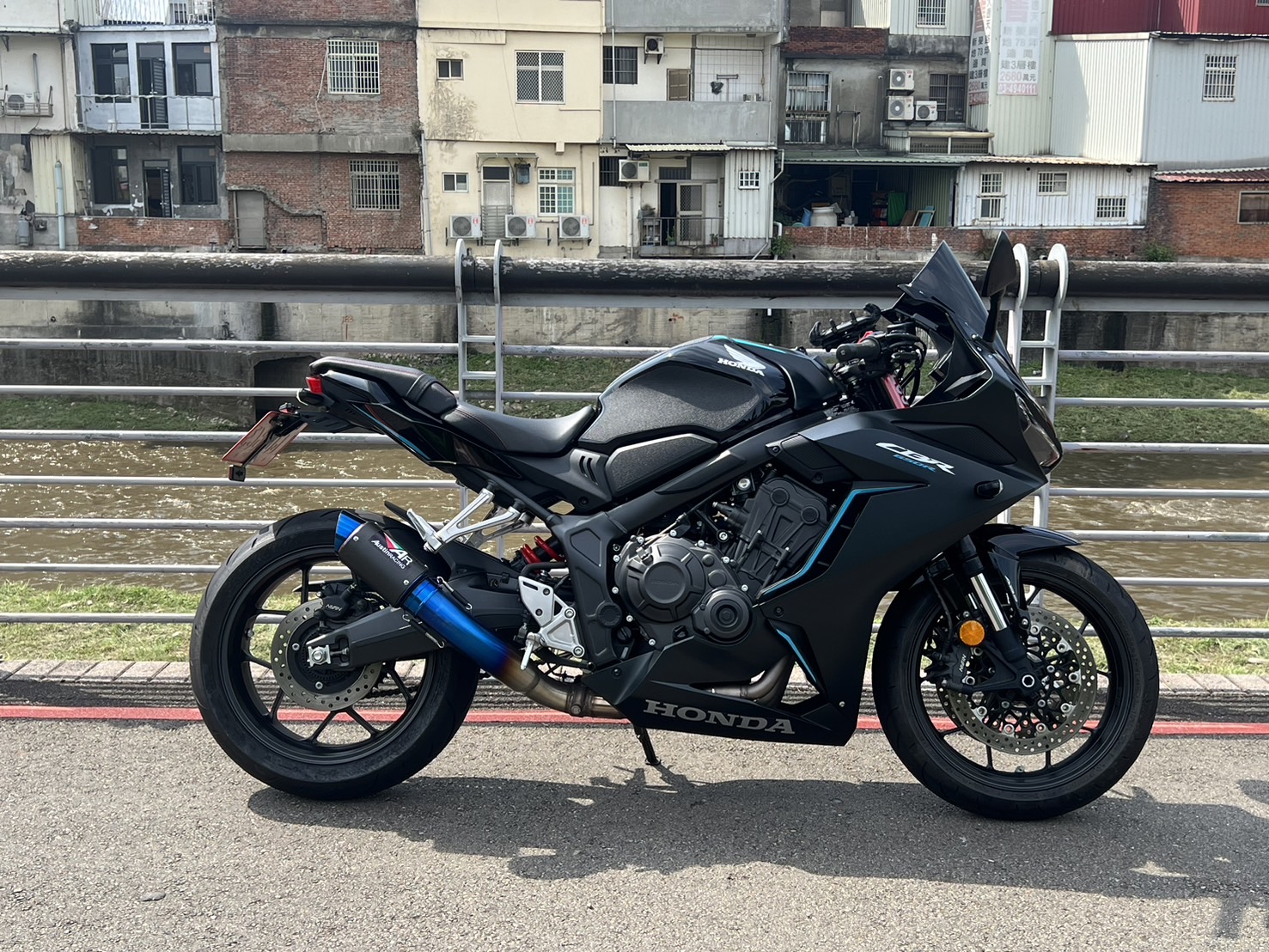 HONDA CBR650R - 中古/二手車出售中 2023 Honda CB650R 台本車 | Ike 孝森豪重機