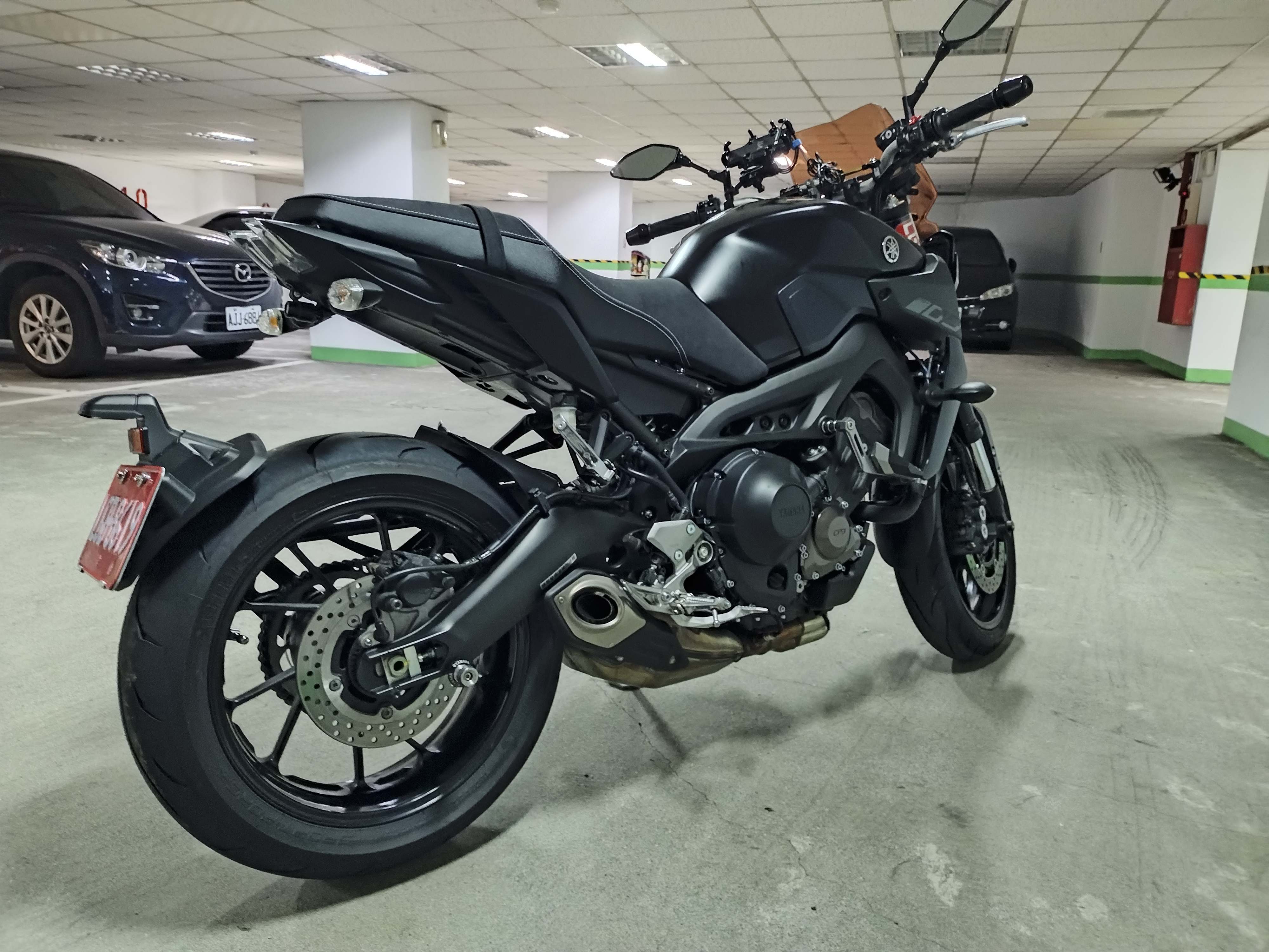 YAMAHA MT-09 - 中古/二手車出售中 2017 YAMAHA  MT-09 (二代) 瓦力頭 山葉公司車 | 個人自售