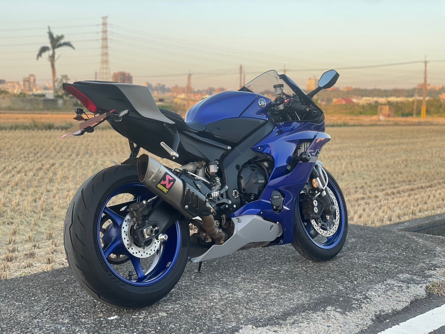 YAMAHA YZF-R6 - 中古/二手車出售中 賽道推秒神器 彎道魔術師 車況最頂最漂亮的R6 | 武士重機-阿良