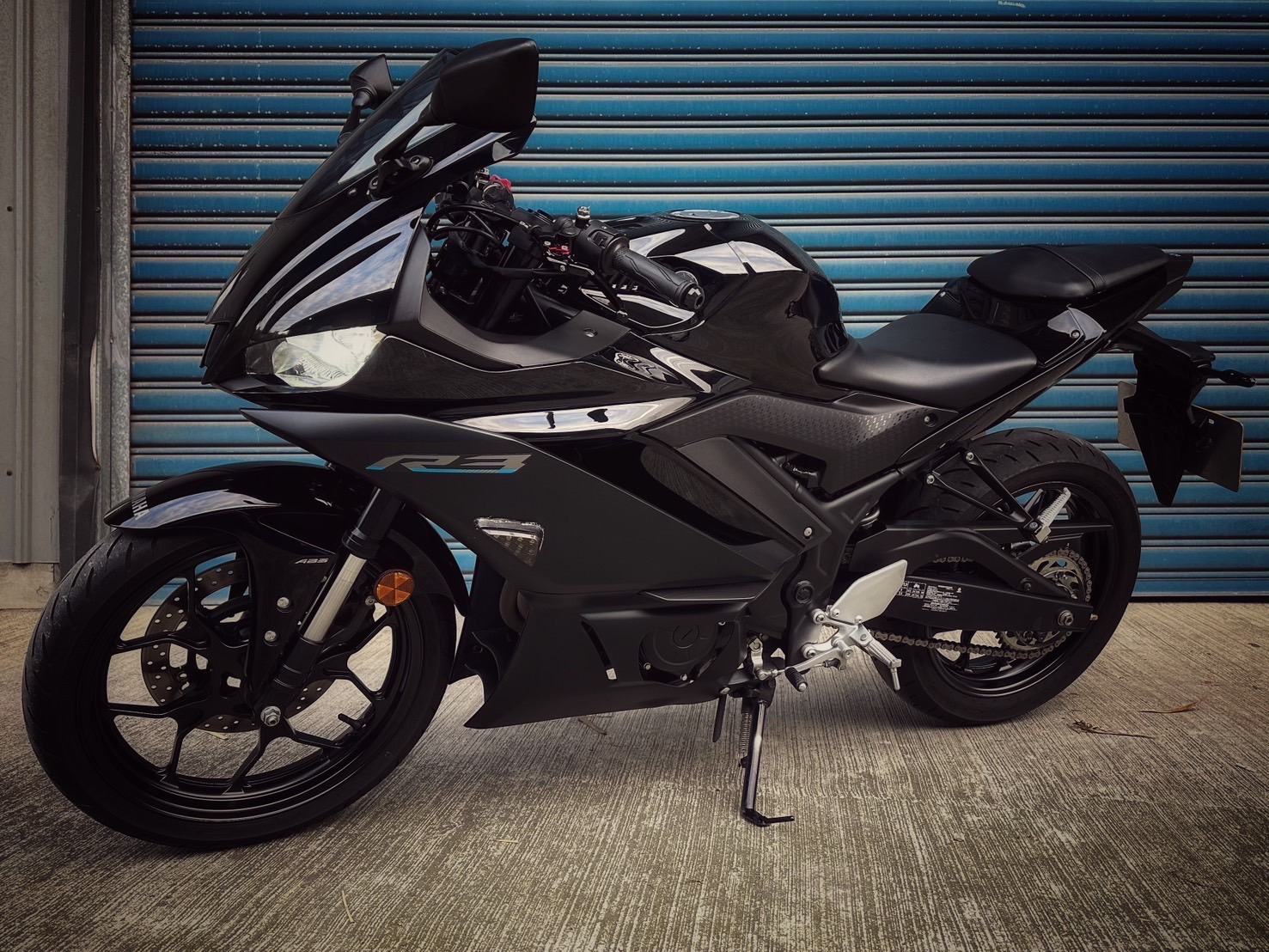 YAMAHA YZF-R3 - 中古/二手車出售中 R3 午夜黑配色 基本改裝 無摔車無事故 小資族二手重機買賣 | 小資族二手重機買賣