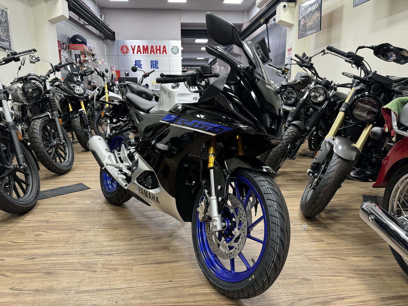 YAMAHA  R15 M新車出售中 【新竹長龍車業】2024 YAMAHA 山葉 R15 M TFT 全彩螢幕 | 新竹長龍車業行