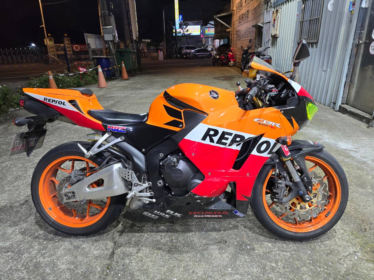 HONDA CBR600RR - 中古/二手車出售中 [出售] 2013年 HONDA CBR600RR  | 老爹重機